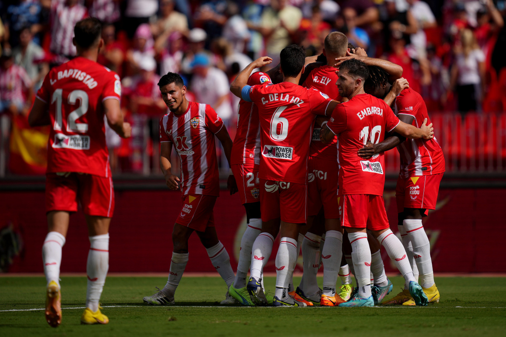 中国完胜切尔西，阿尔瓦雷斯带队取胜的简单介绍