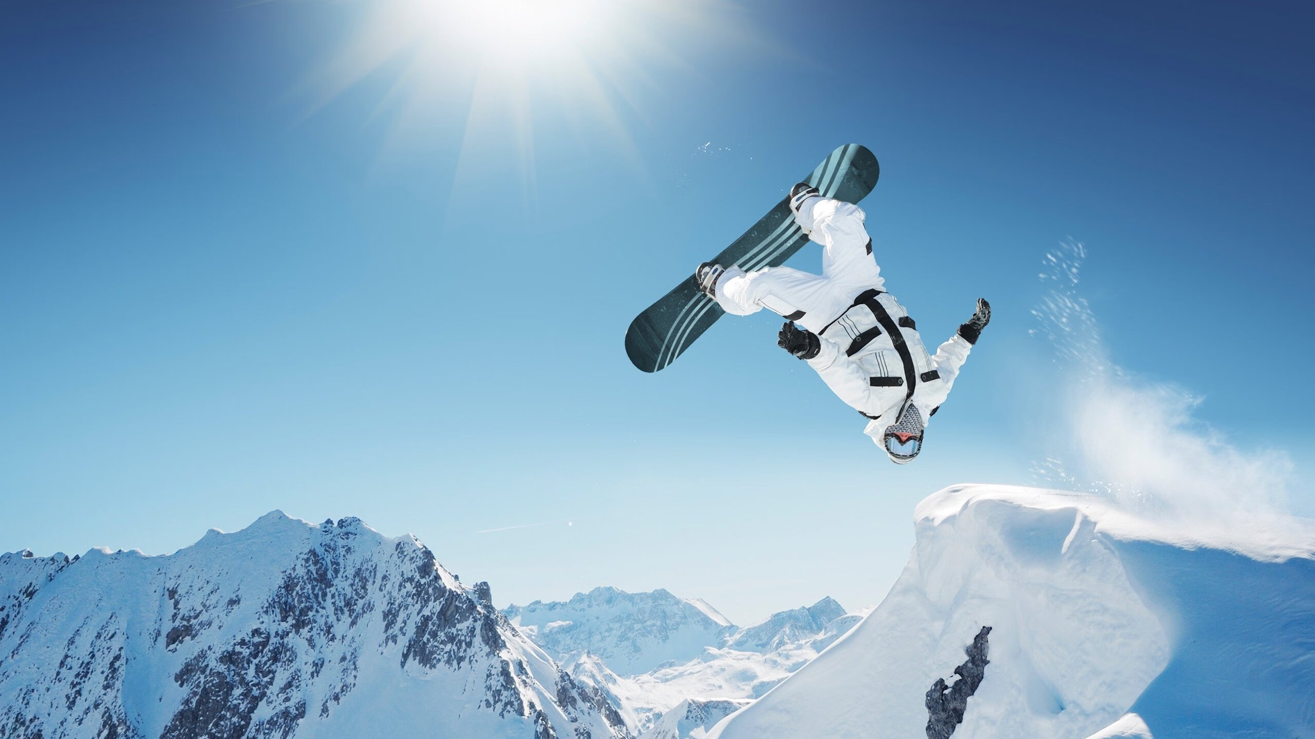 开云体育平台APP-从拉沃尔杯到罗兰·加洛斯，阿尔卡拉斯如何用高光表现定义网坛新纪元