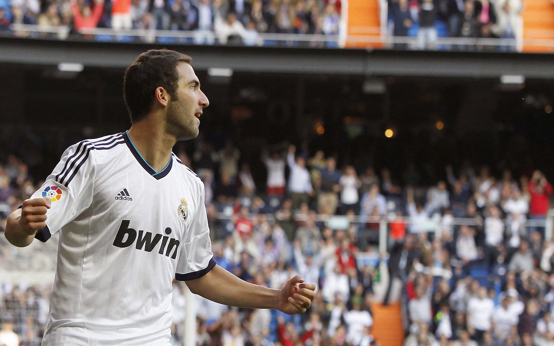 开云体育在线-魔术轻取热火，拉文惊艳四座，芝加哥之翼展翅奥兰多